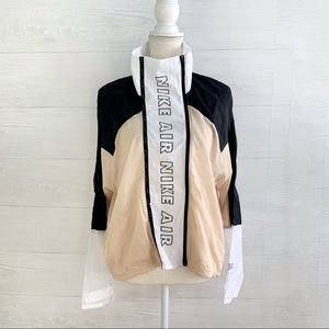 Nike Air - Off center zip lightweight jacket, L